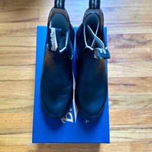 Blundstone #1671 Heeled Boots NIB